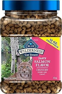Blue Buffalo Wilderness Crunchy Cat Treats, Made with Natural Ingredients, Tasty Salmon Flavor, 12-oz Tub